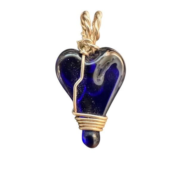Blue Stone Heart Wired Handcrafted Pendant Silver - Picture 4 of 9